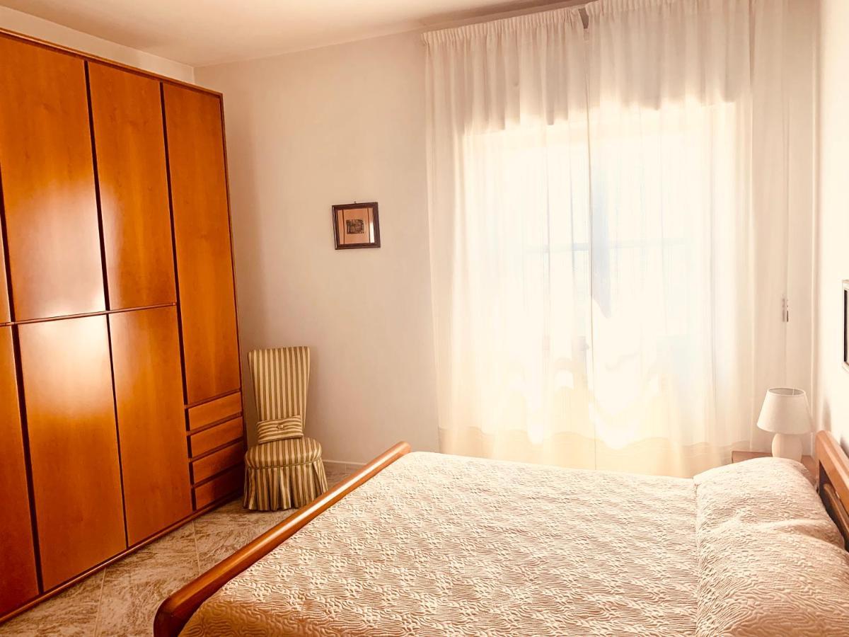 Via Solaro, Appartamento In Pieno Centro Формія Екстер'єр фото